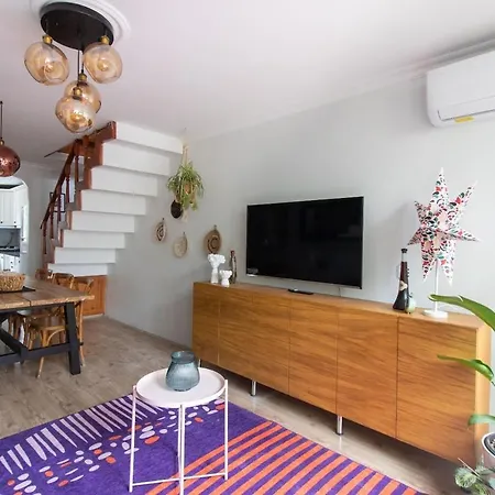 3br With Garden&terrace In Kadikoy *