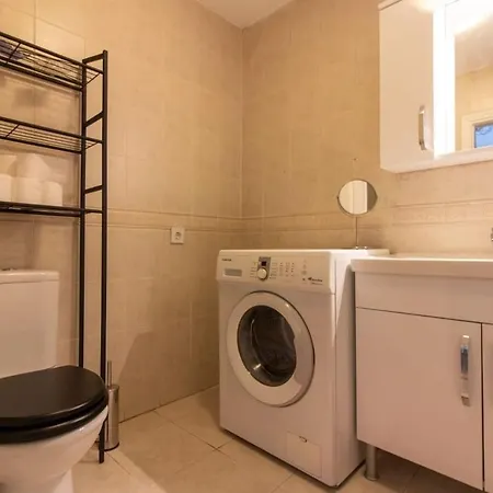 3br With Garden & Terrace In Kadikoy Villa