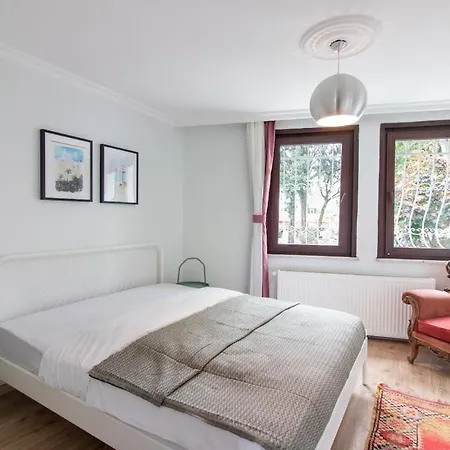 3br With Garden & Terrace In Kadikoy *